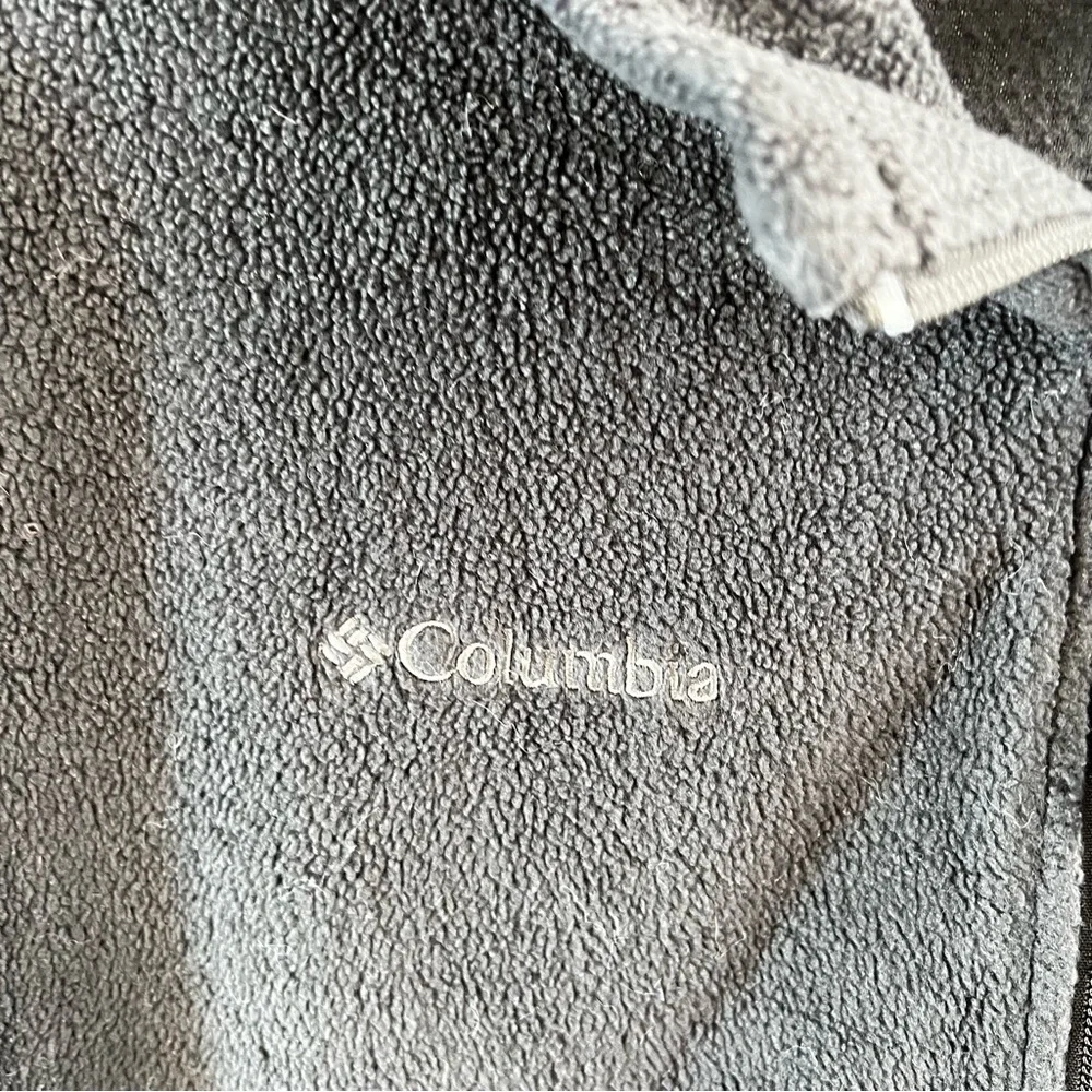 Columbia vest. Size XL. - Picture 13 of 16